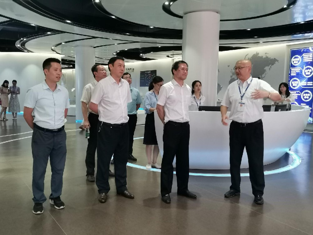 江西省科協黨組書記、副主席羅瑩蒞臨憶源科技調研指導